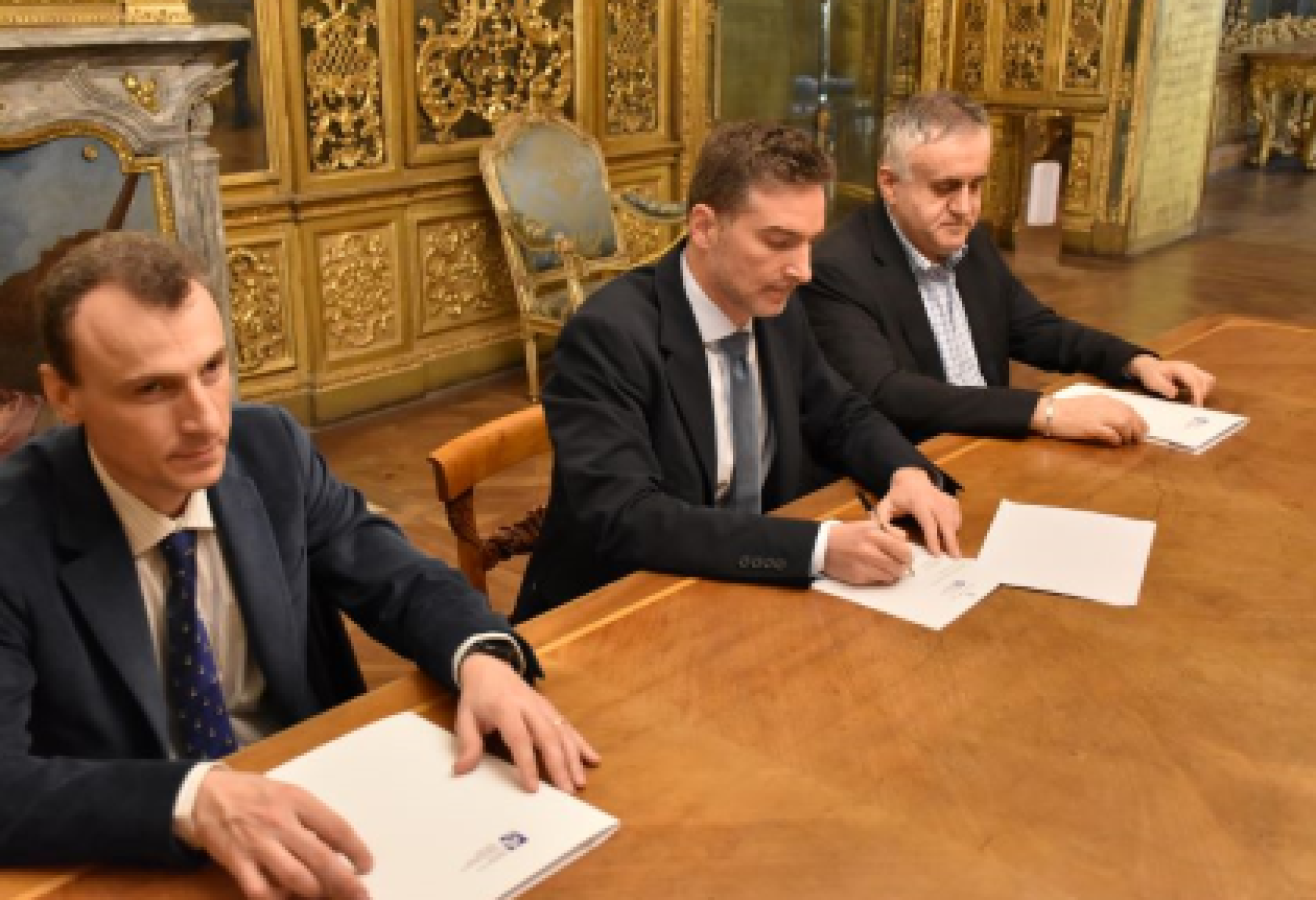 Da sinistra: Franco Lepore, presidente dell'UICI Piemonte, Filippo Masino, direttore delle Residenze Reali Sabaude-Musei Nazionali Piemonte e Giovanni Laiolo, presidente dell’UICI di Torino