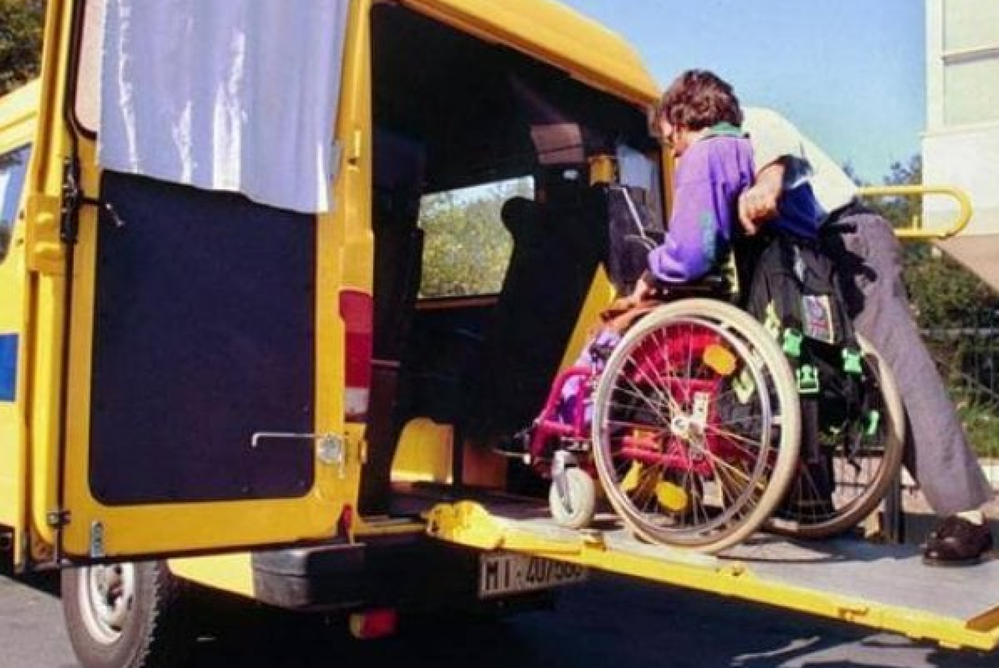 Il diritto incomprimibile al trasporto scolastico (e in generale allo studio)